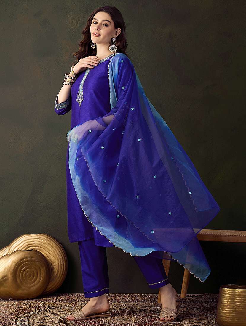 women kurta pant set with dupatta