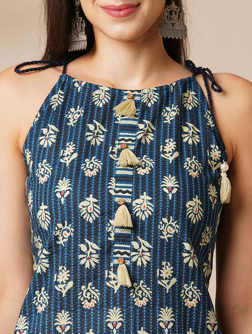 globus women blue tie-up strappy shoulder tassel detailing floral print straight kurta with striped pants fusion set - 21531814 -  Standard Image - 4