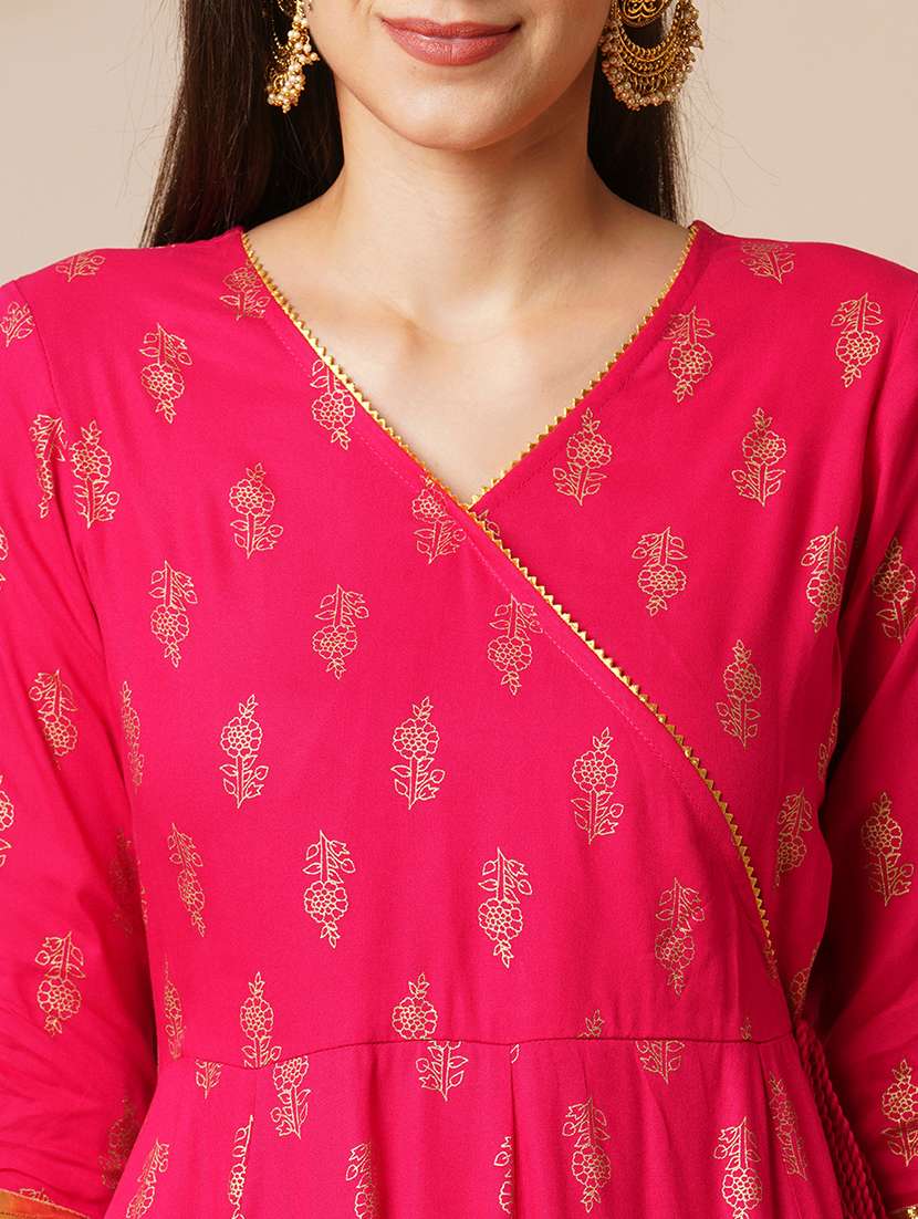 globus women pink v-neck floral printed gotta lace angrakha anarkali kurta with elasticated pants festive set - 21531819 -  Standard Image - 4
