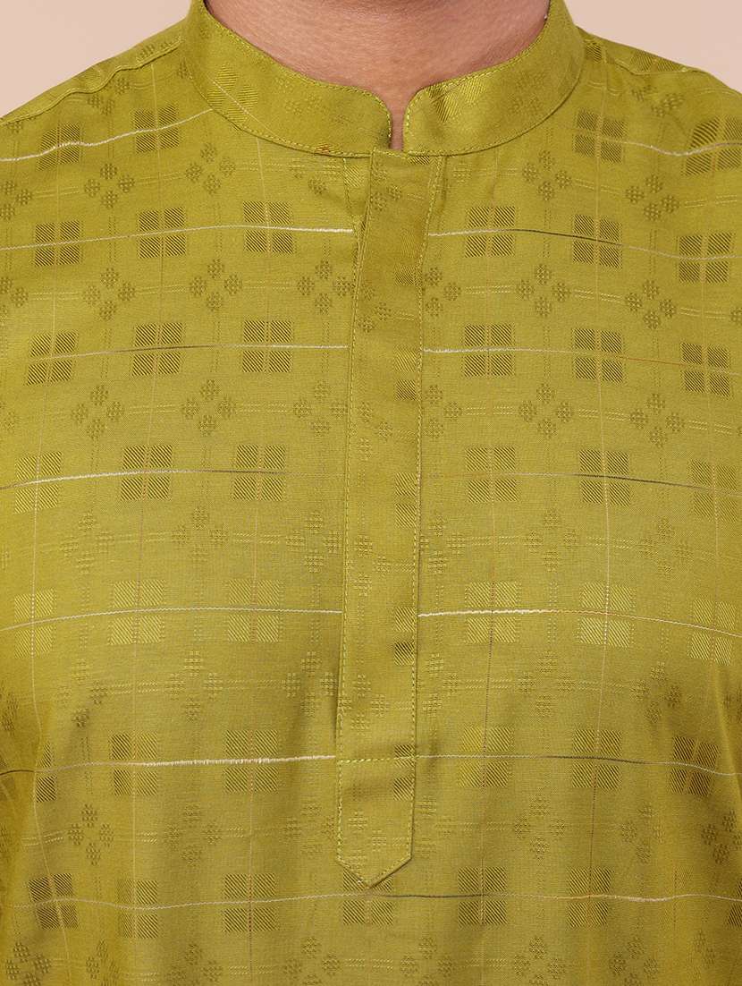 men self design mandarin neck kurta - 21532197 - Standard Image - 4