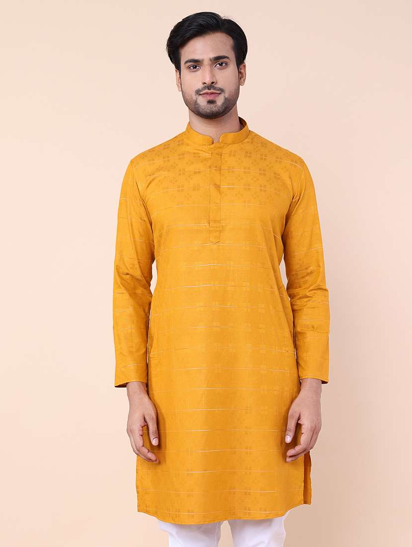 men self design mandarin neck kurta 