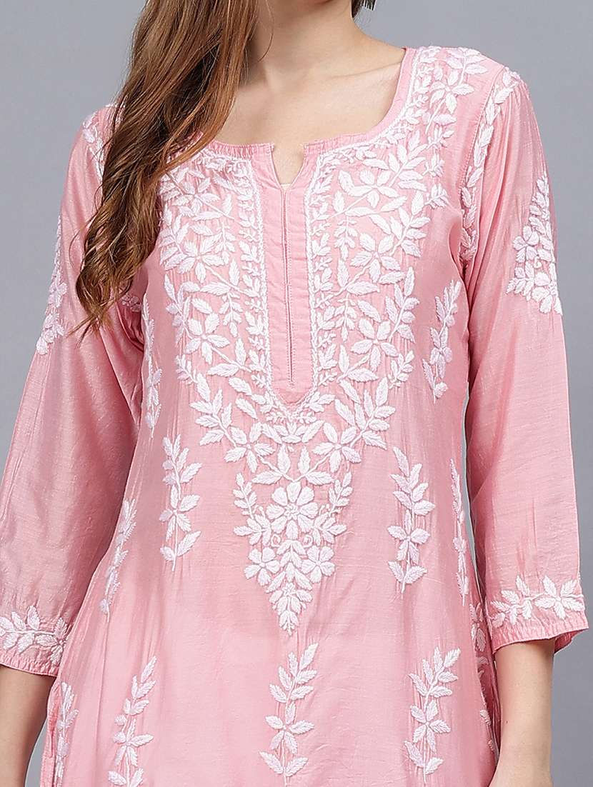 women three quarter sleeves chikankari kurta - 21532284 -  Standard Image - 4