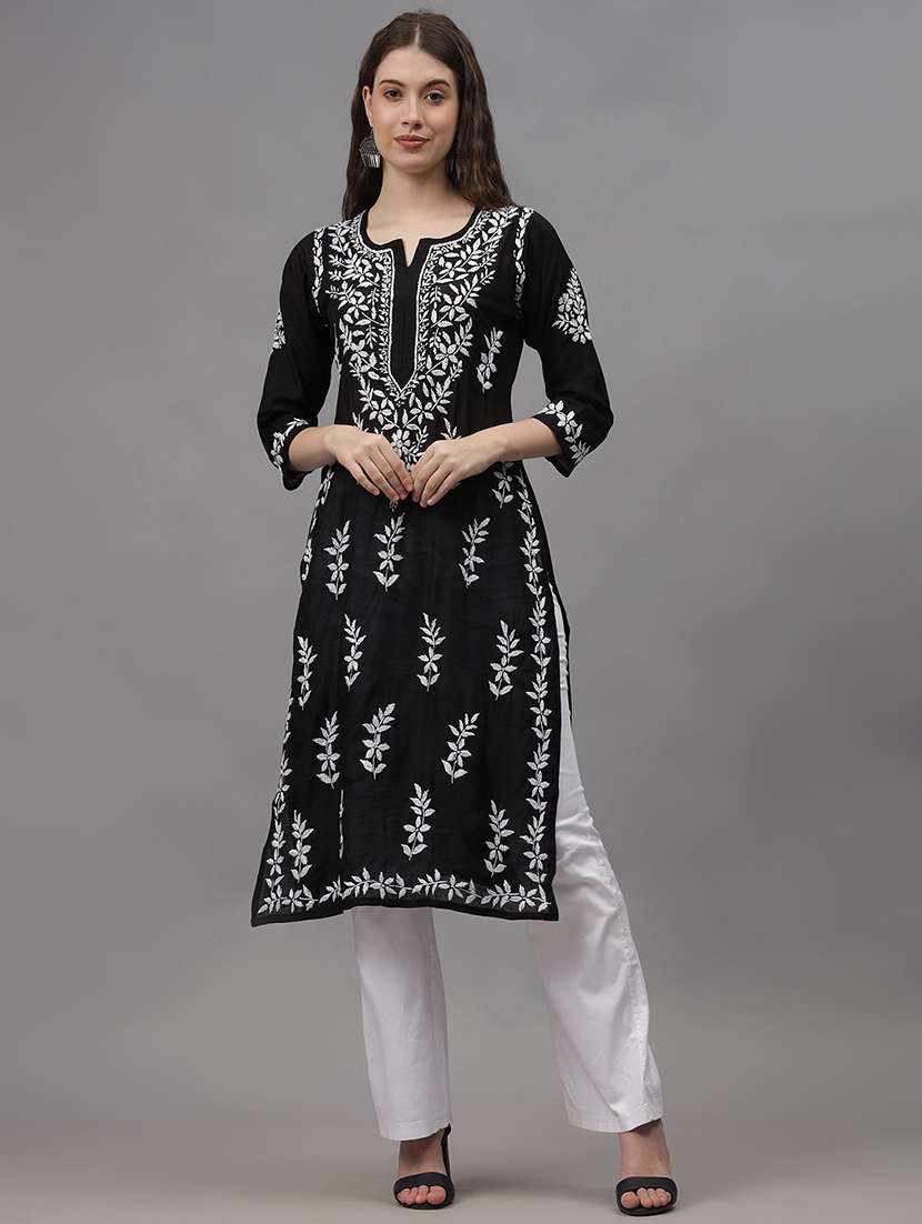 women three quarter sleeves chikankari kurta