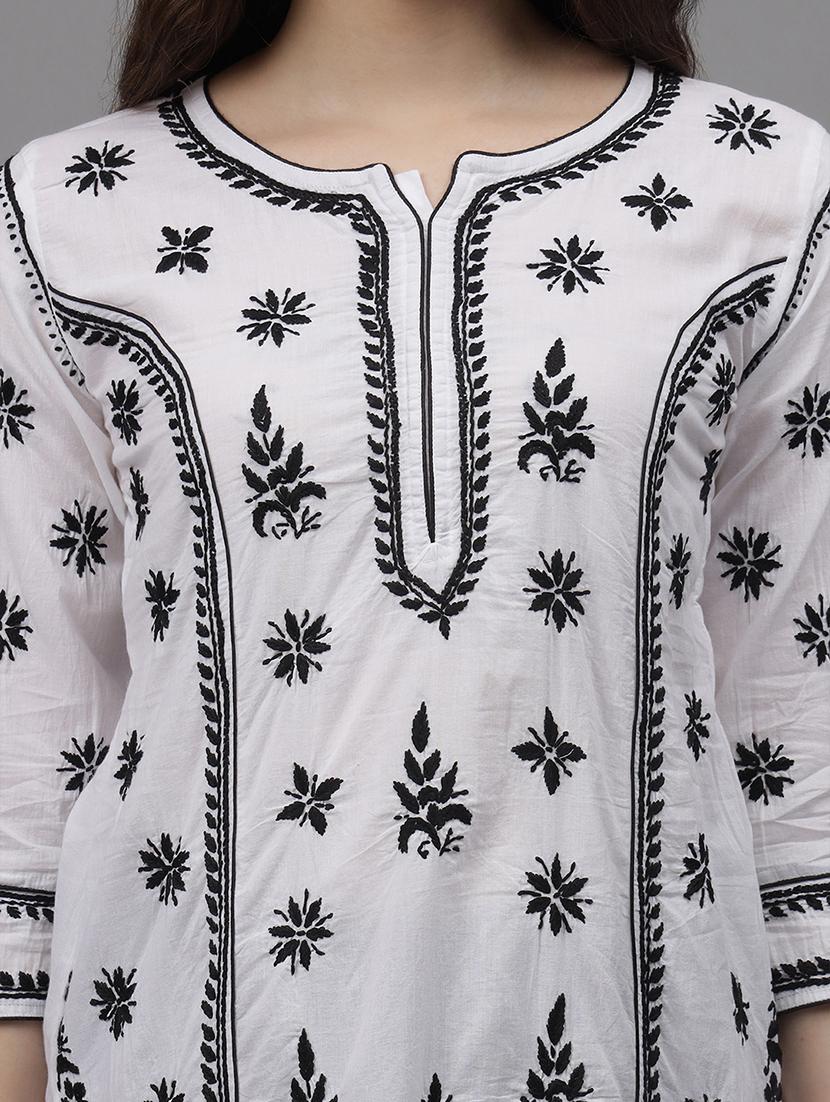 women three quarter sleeves chikankari kurta - 21532307 - Standard Image - 4