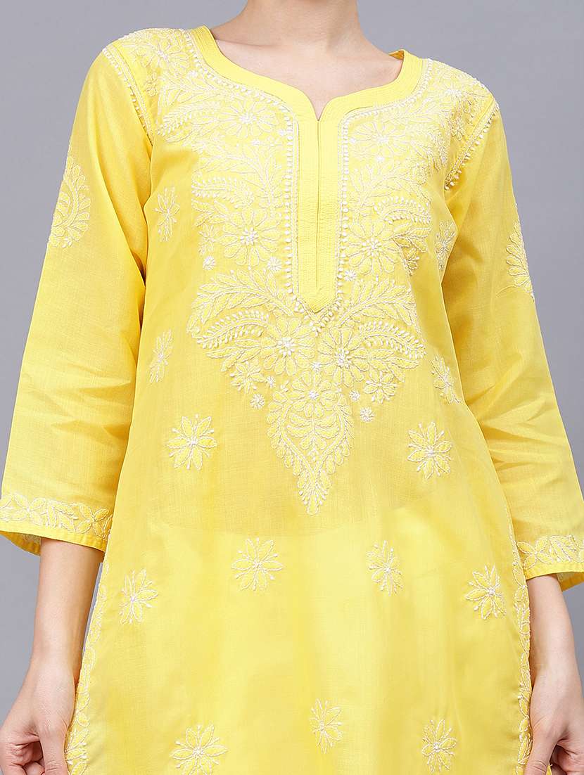 women three quarter sleeves chikankari kurta - 21532320 - Standard Image - 4