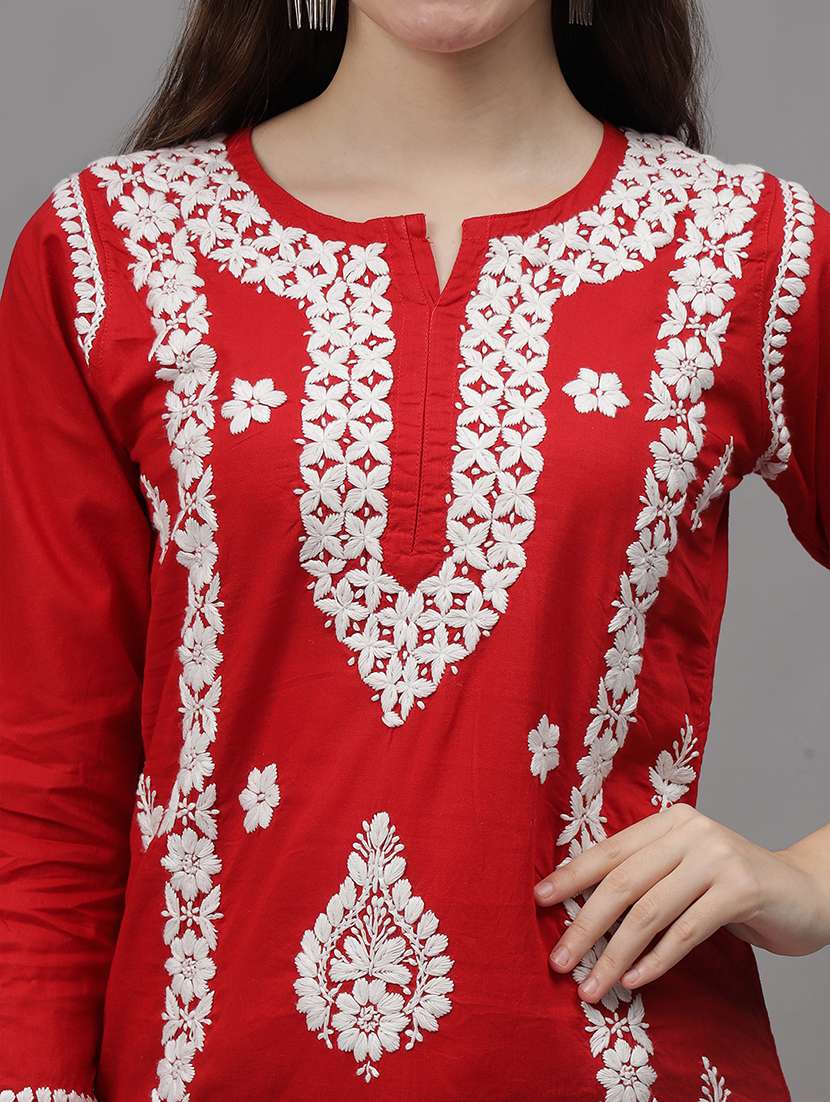 women three quarter sleeves chikankari kurta - 21532338 - Standard Image - 4