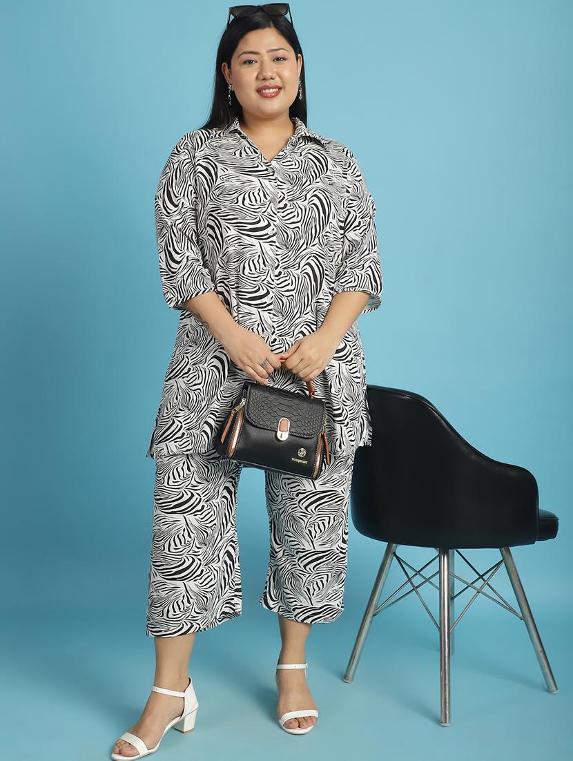 women plus size printed collared shirt - 21532416 - Standard Image - 4