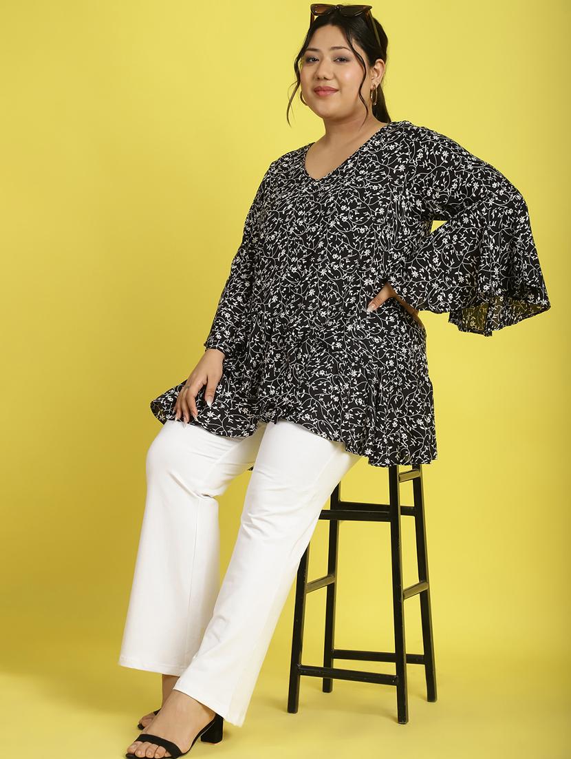 women v neck printed high-low top - 21532422 - Standard Image - 4