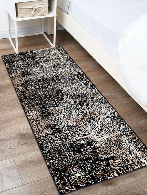 modefe 2x6 feet runner rug carpet brown moire printed primium persian carpets for bedroom - 21533094 -  Standard Image - 0