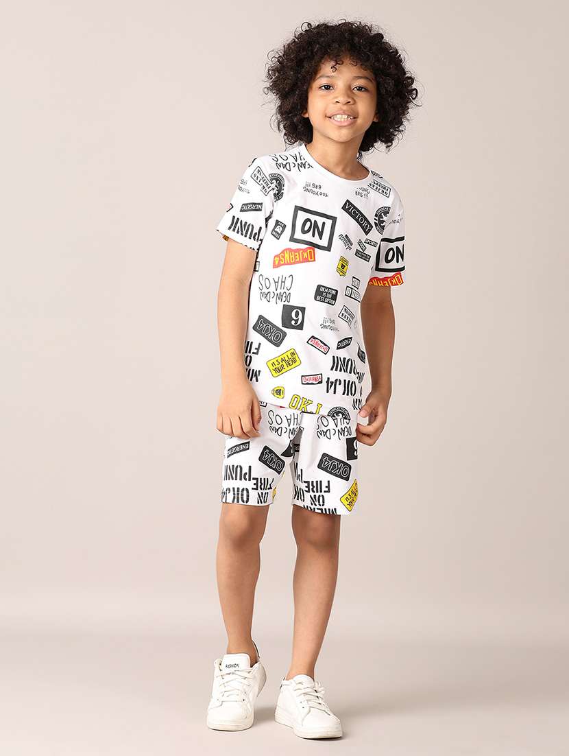 boys round neck printed shorts set