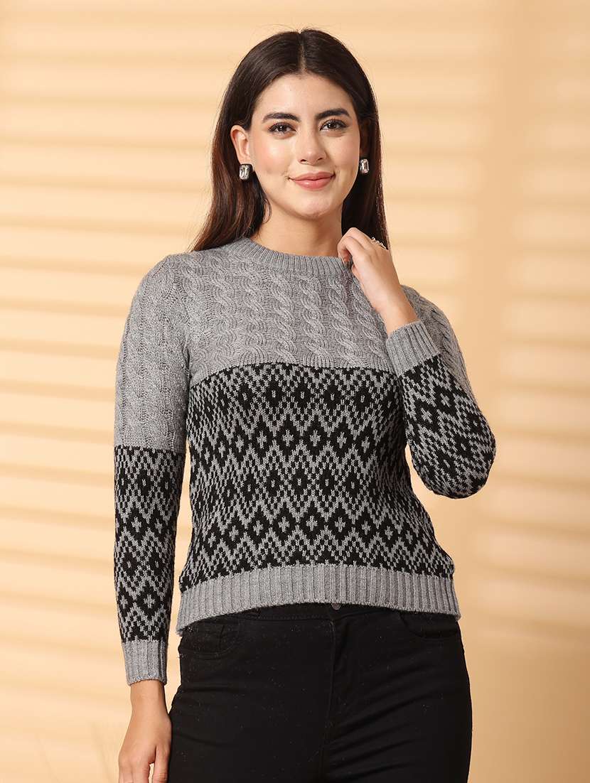 women round neck long sleeve pullover