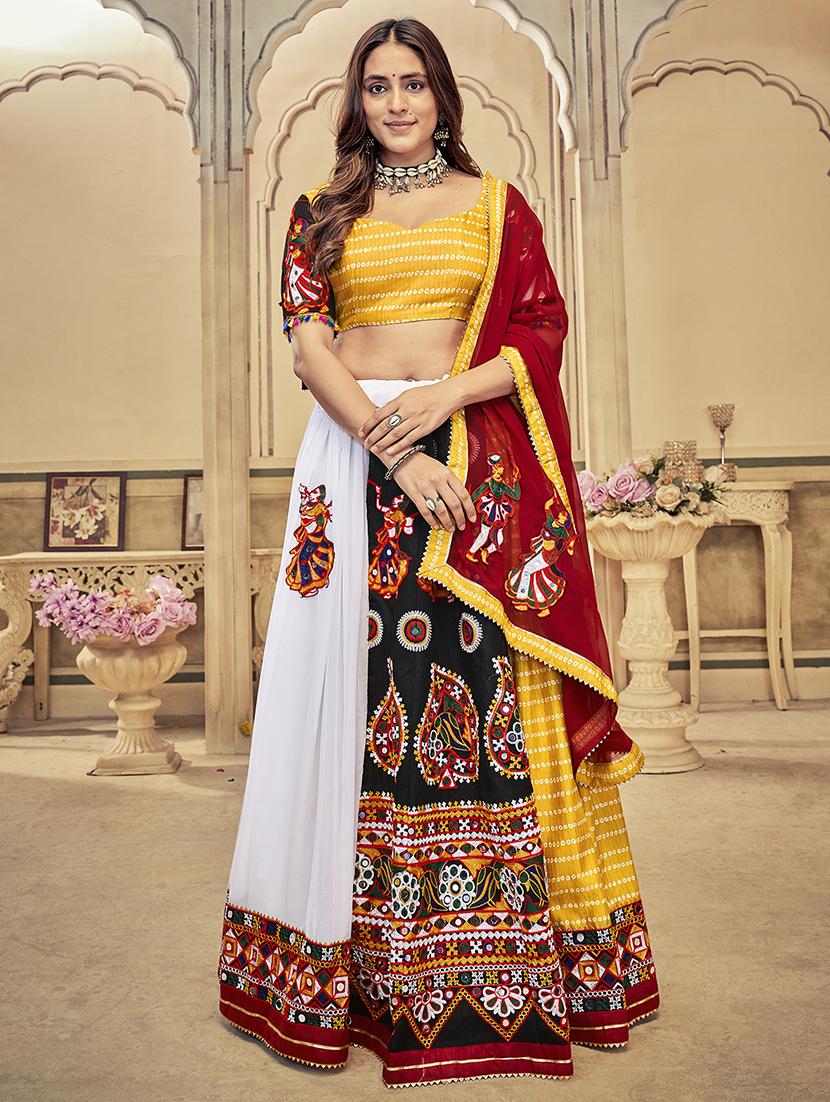 women white flared lehenga - 21536713 - Zoom Image - 0
