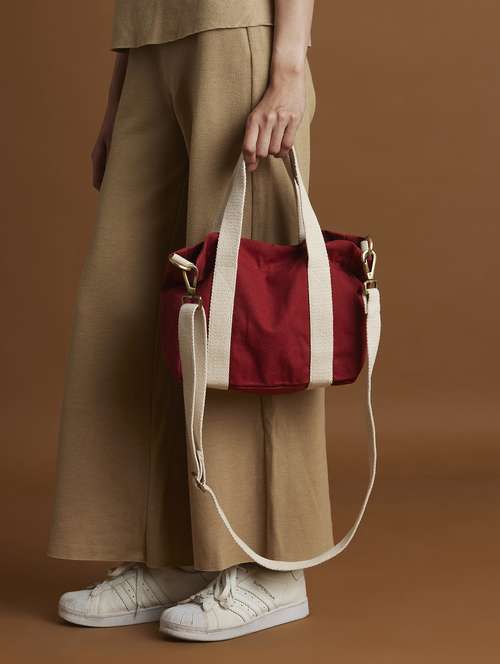 maroon solid cotton handbag - 21536762 - Standard Image - 0