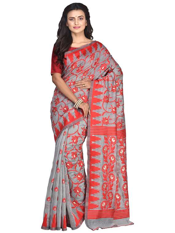 women self design jamdani saree