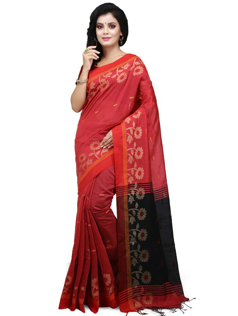 women self design handloom saree