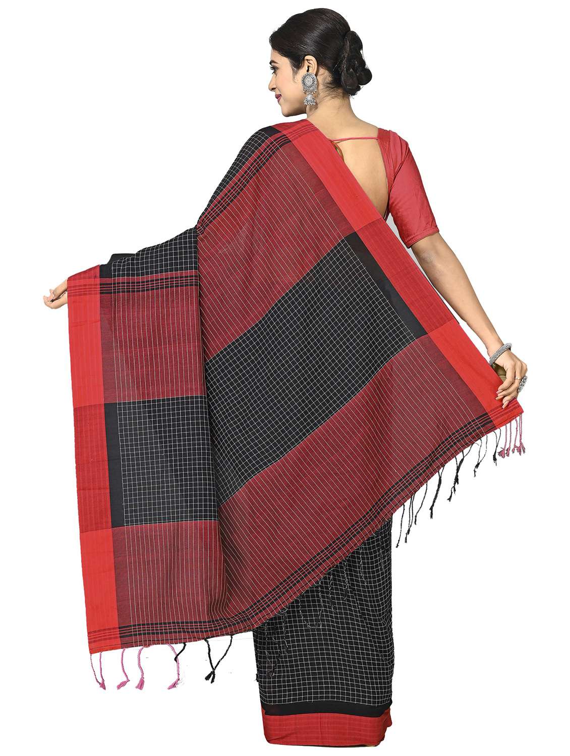 women checkered handloom saree - 21537035 -  Standard Image - 1