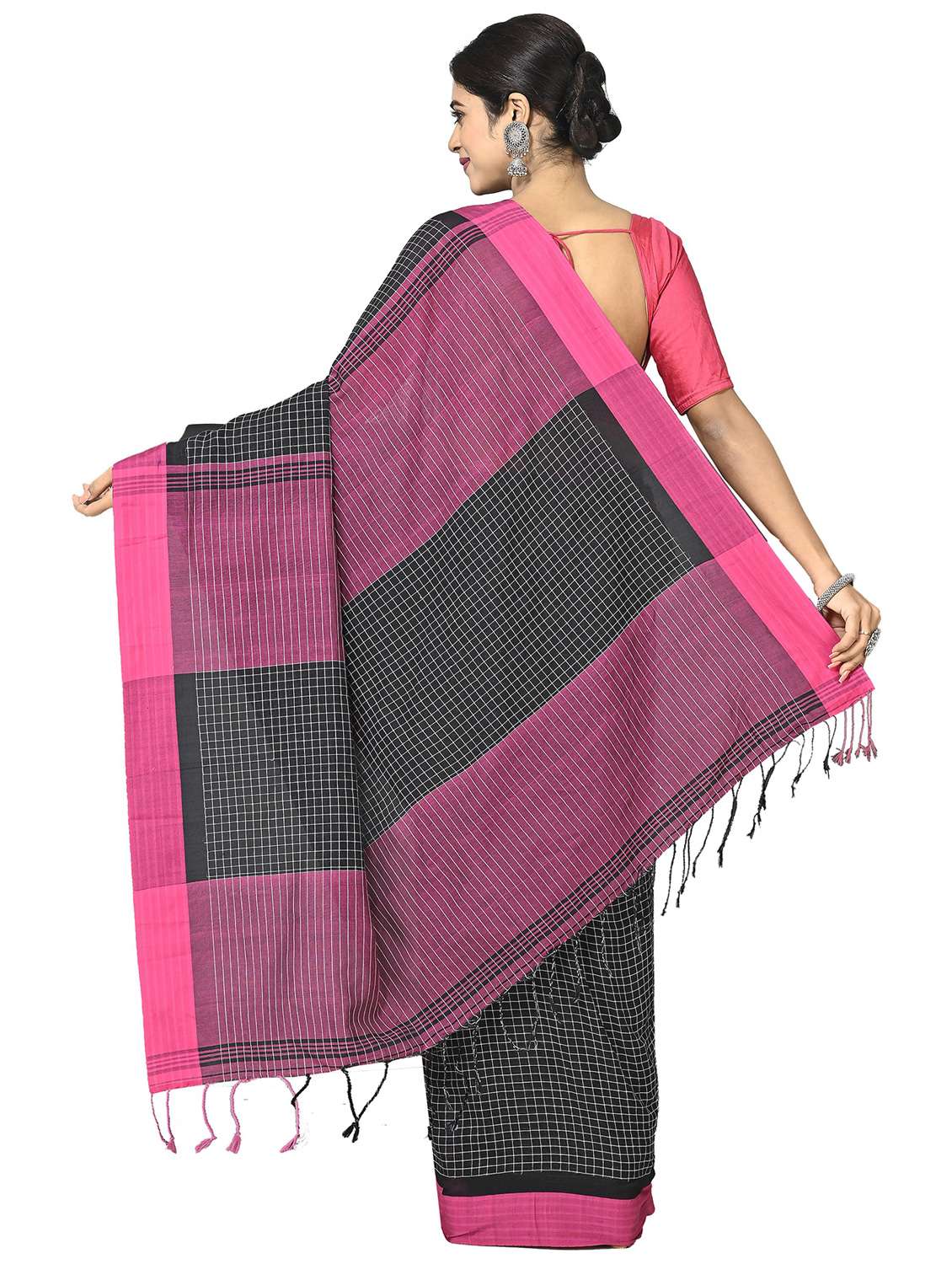 women checkered handloom saree - 21537037 -  Standard Image - 1