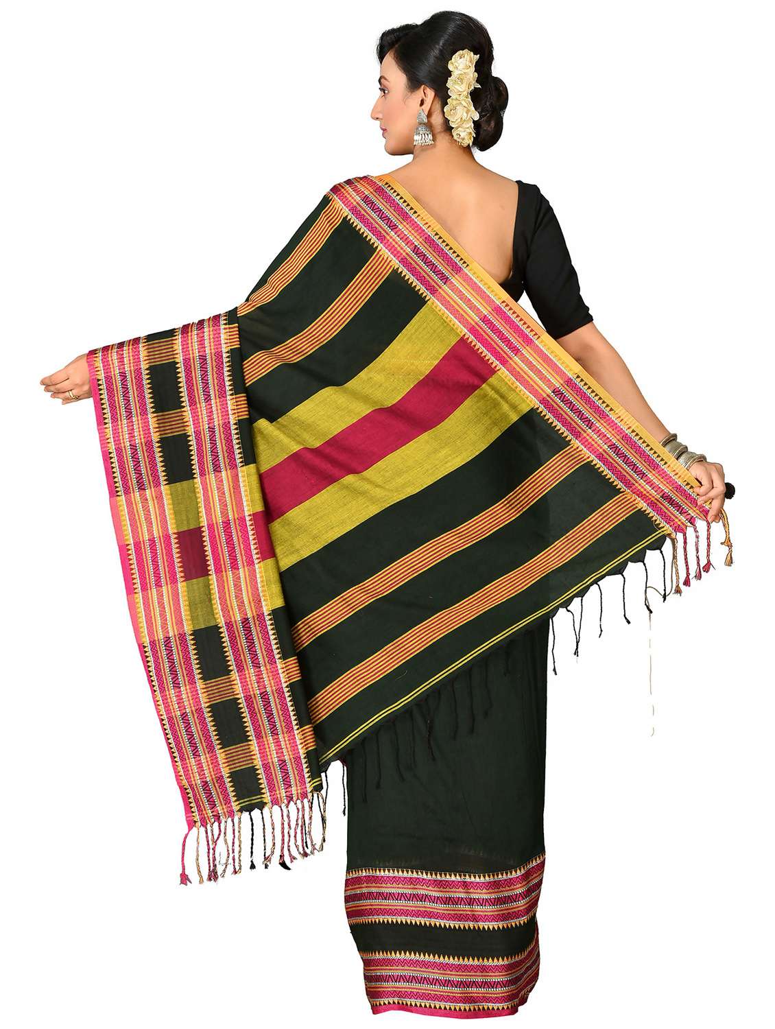women black solid with bordered handloom saree - 21537102 -  Standard Image - 1