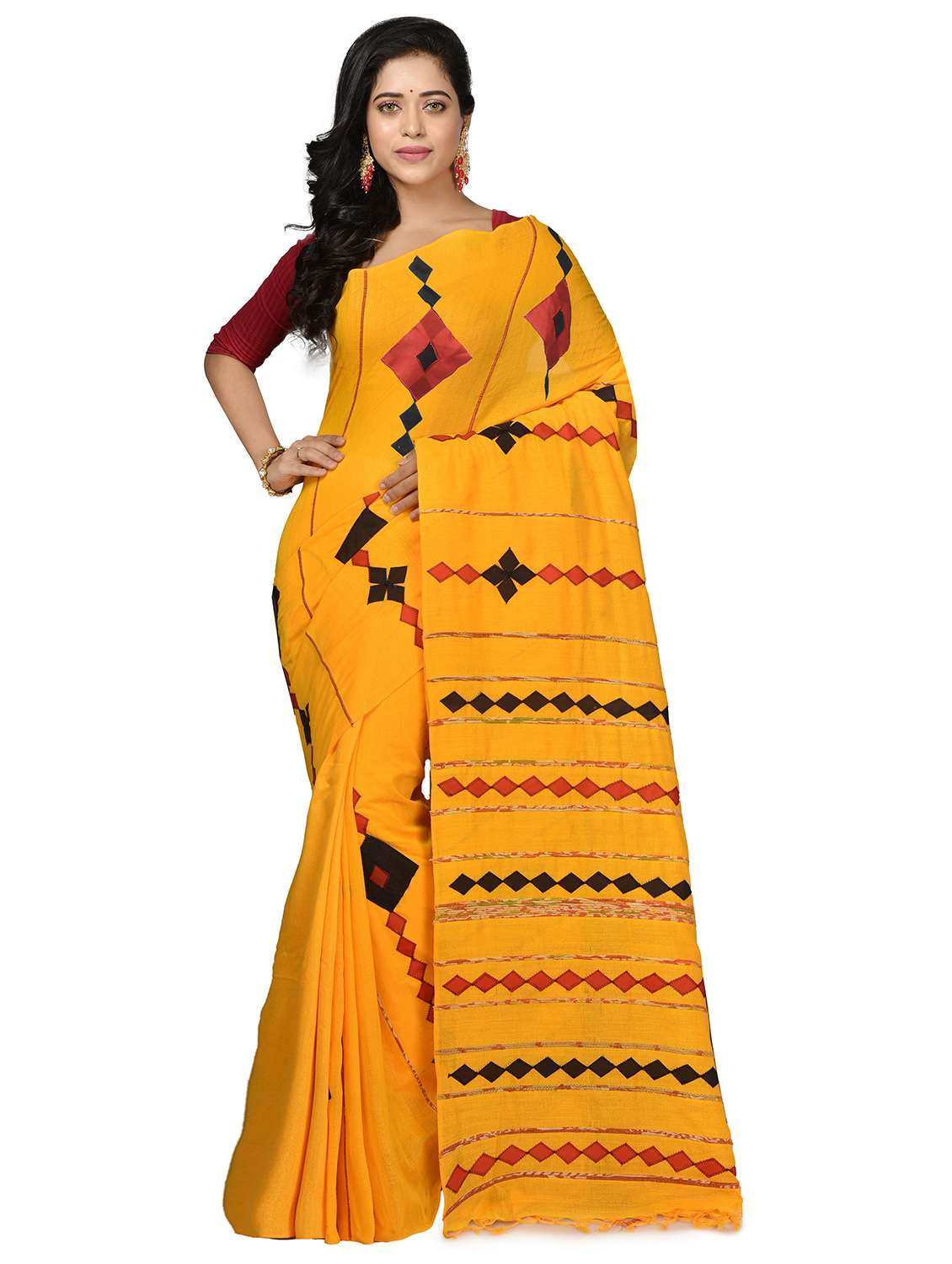 women yellow handloom saree