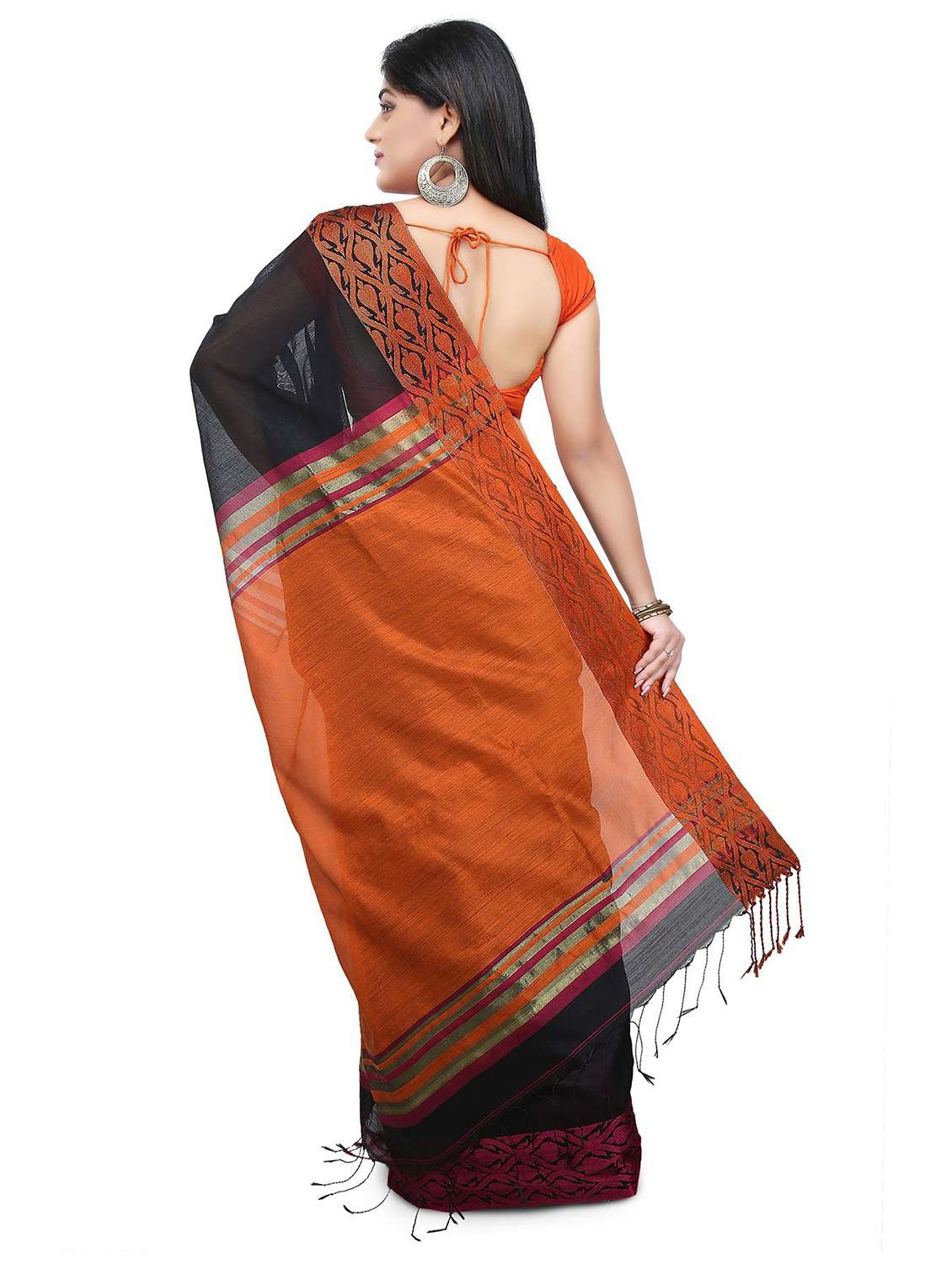 women solid with bordered handloom saree  - 21537247 -  Standard Image - 1