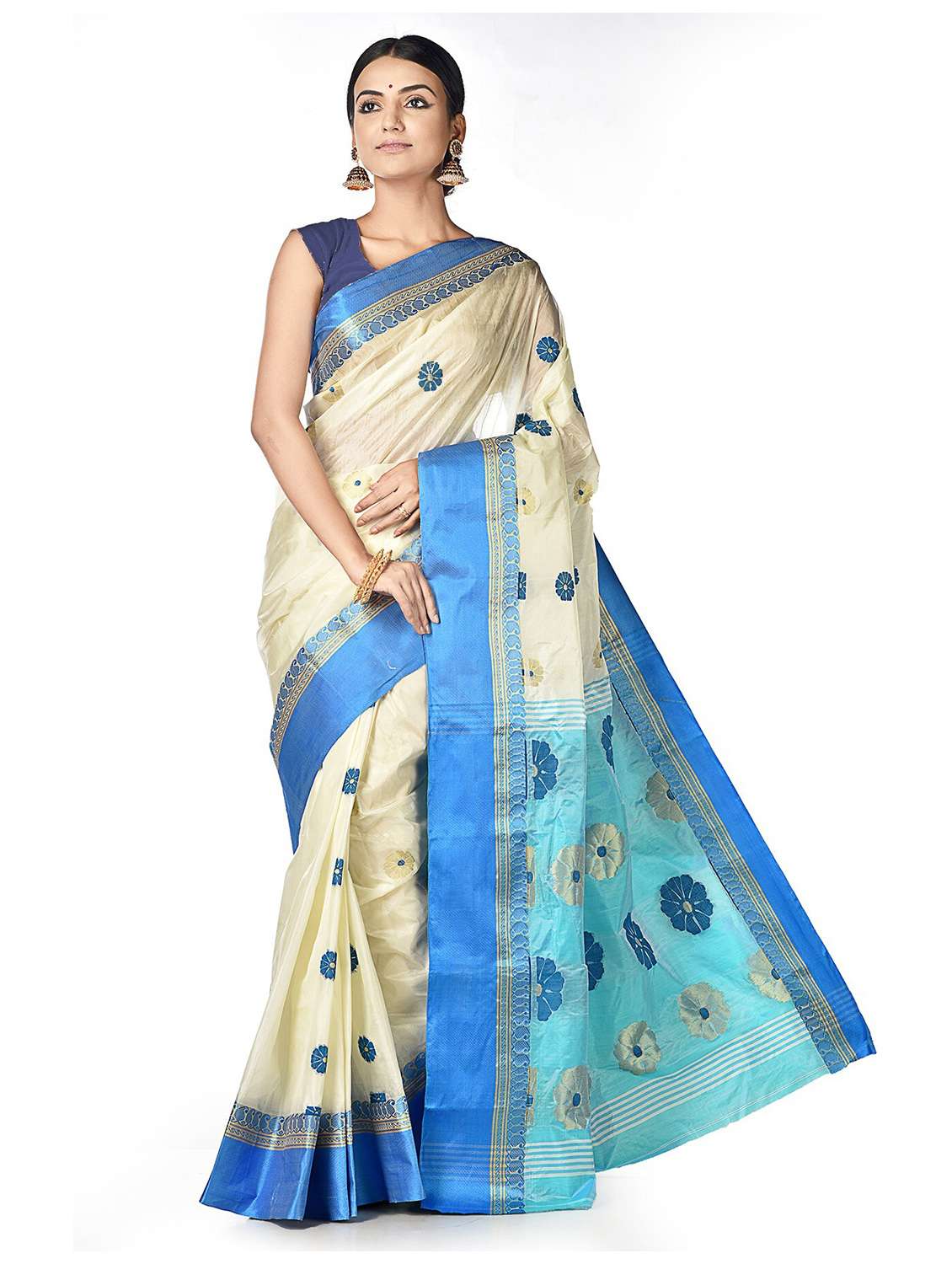women self design handloom saree
