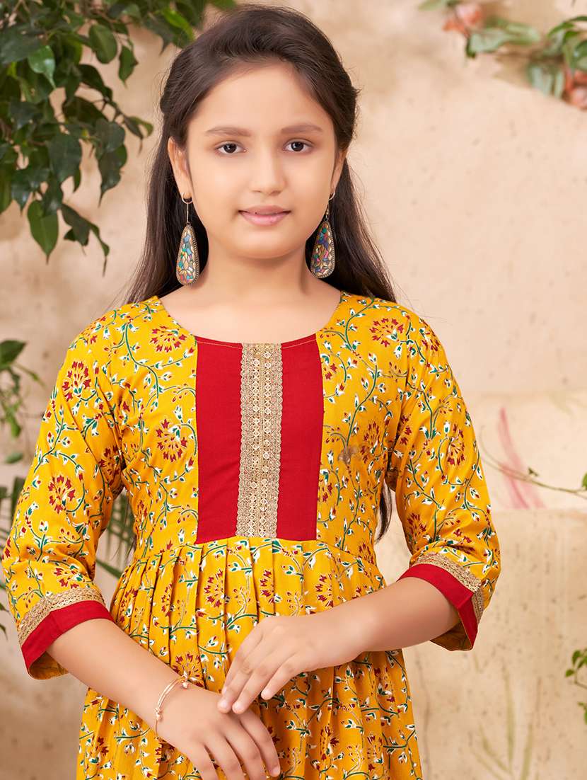 girls printed round neck kurta sharara set - 21538312 -  Standard Image - 4