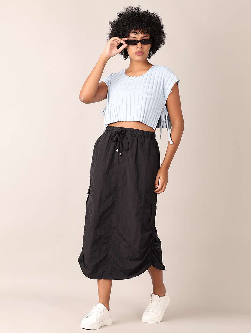 women solid crop top with side clouser - 21538616 -  Standard Image - 4
