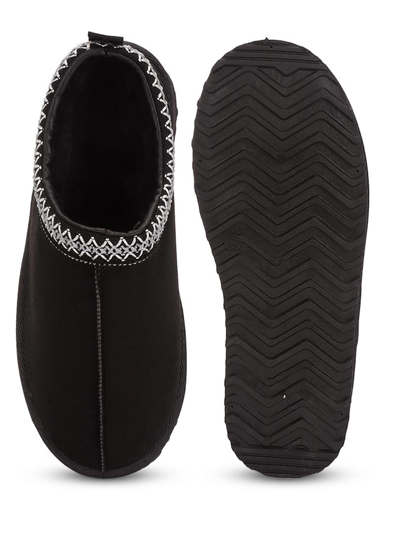 women solid slop on casual shoes - 21539183 - Standard Image - 4