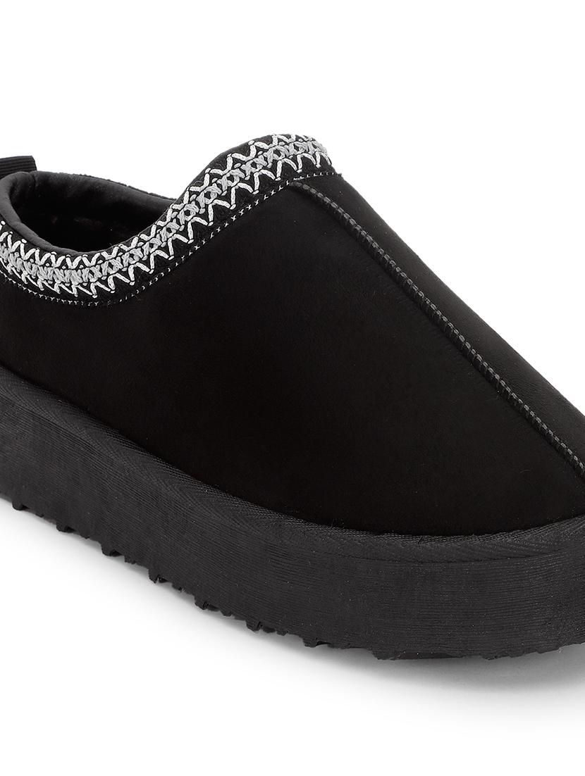 women solid slop on casual shoes - 21539183 - Standard Image - 6