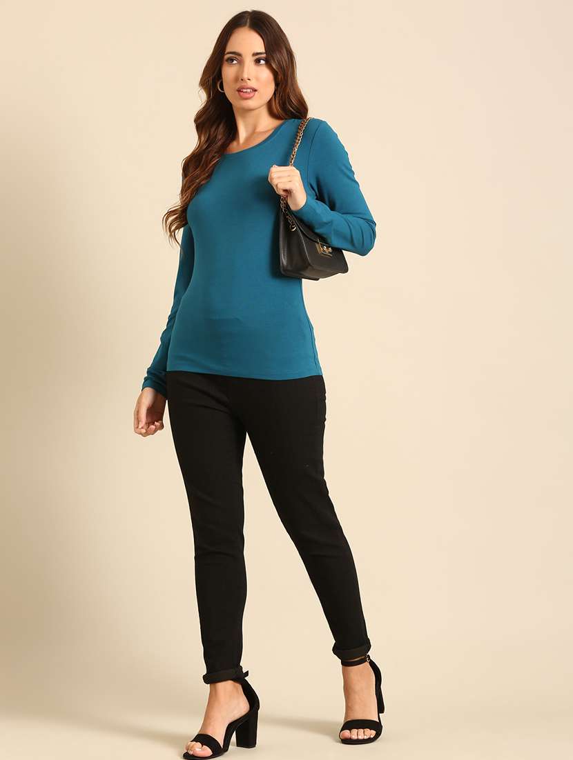 women round neck plain t-shirt - 21539434 -  Standard Image - 4