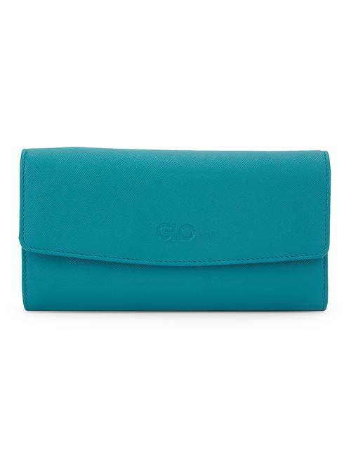 globus women emerald green vegan leather textured envelope wallet with multiple card slots - 21541622 - Standard Image - 0