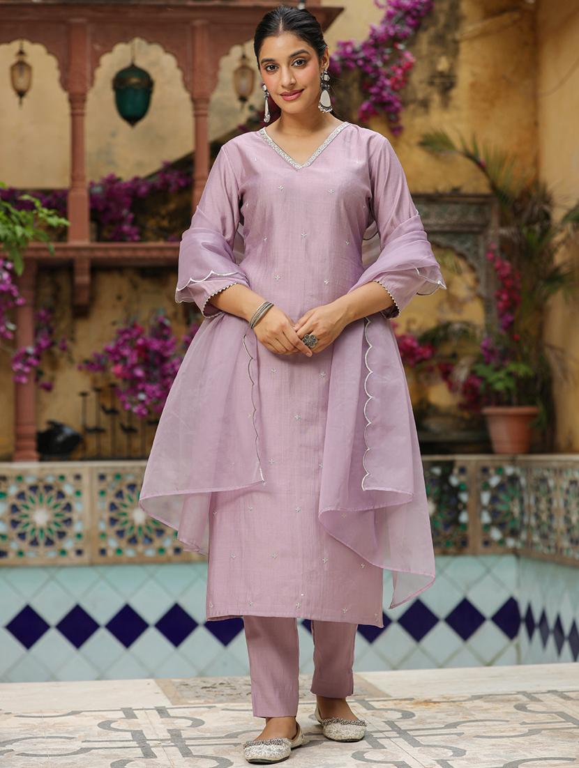 women embroidered v neck suit set - 21541652 - Zoom Image - 0