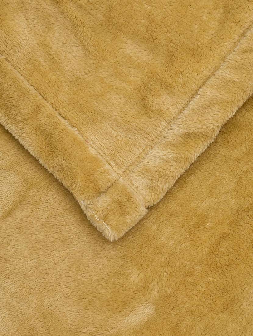 newborn baby swaddle blanket - 21543523 -  Standard Image - 4