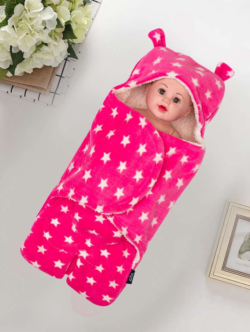 newborn baby swaddle blanket - 21543578 -  Standard Image - 1