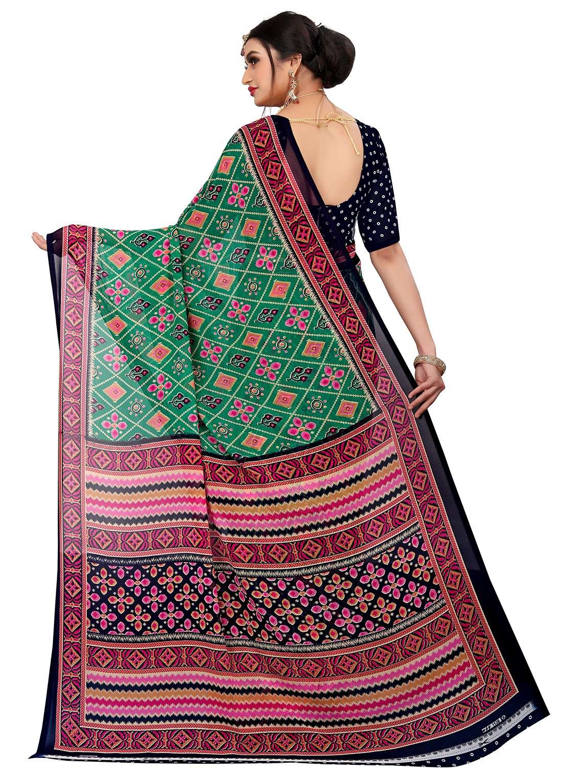 women green printed saree - 21544076 -  Standard Image - 1