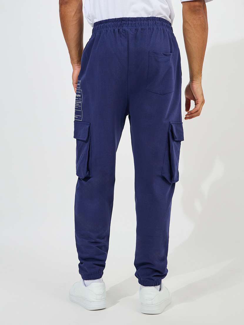 men typography relaxed fit cargo - 21544801 -  Standard Image - 1