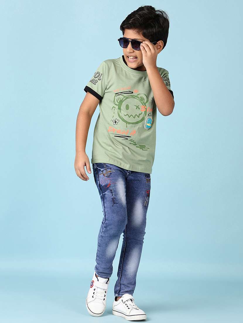 boys graphic round neck t-shirt - 21544988 -  Standard Image - 4