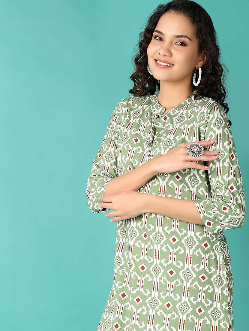women three quarter sleeve straight kurta - 21545053 - Standard Image - 4
