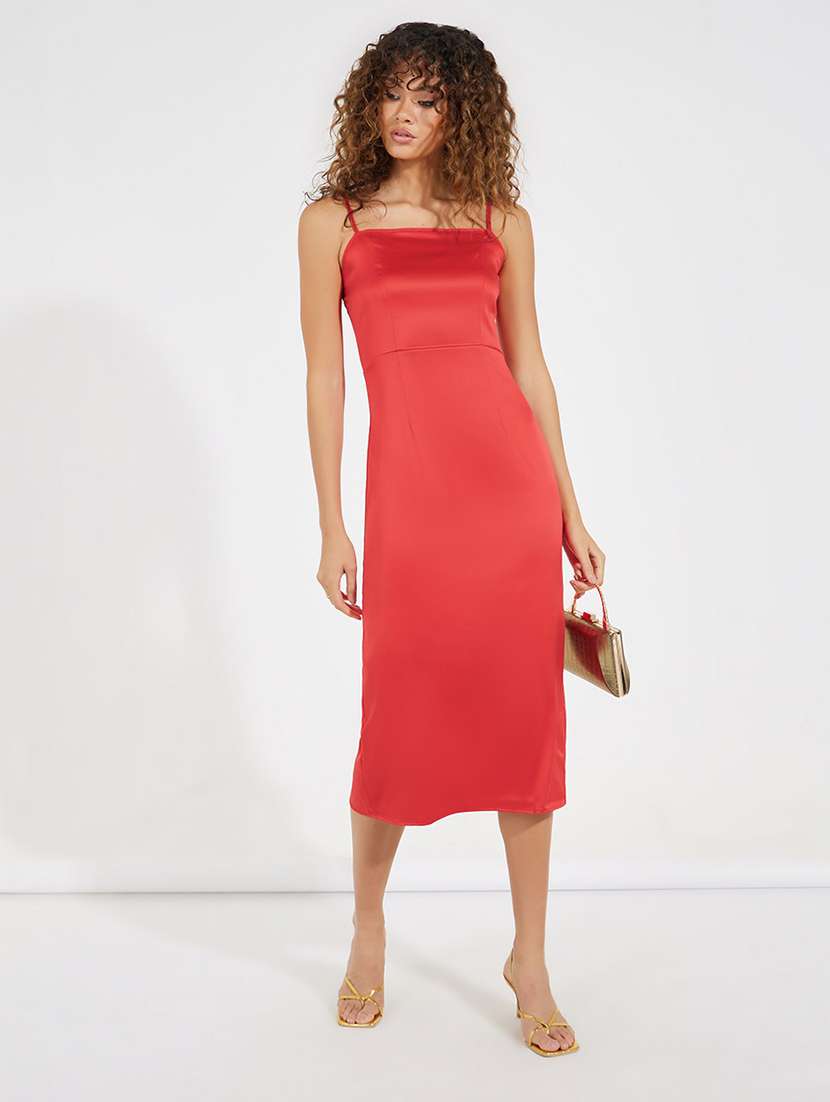 women red solid sheath dress - 21547003 - Zoom Image - 0