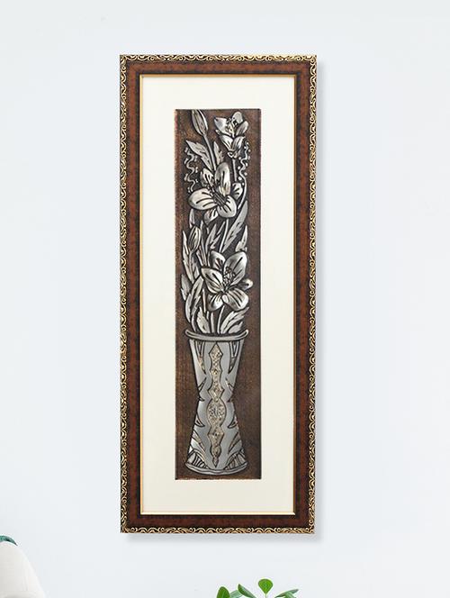 wild flowers wall painting | golden and brown design - 21547446 -  Standard Image - 0