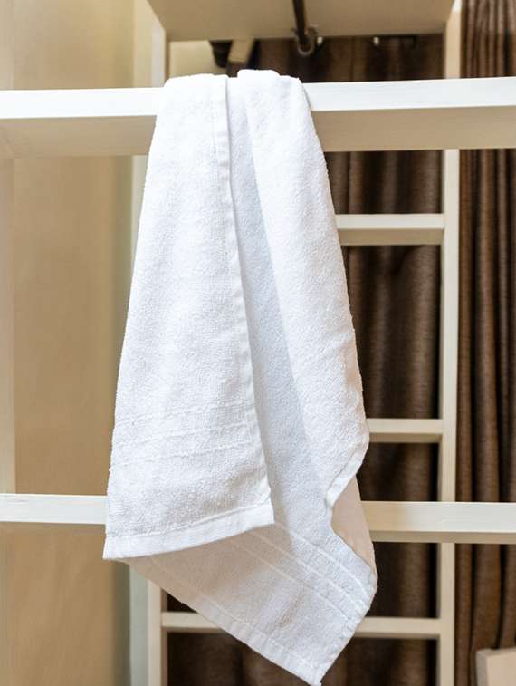 veahome cotton solid hand towel 351-400 ( pack of 1 ) - white - 21547459 - Standard Image - 1
