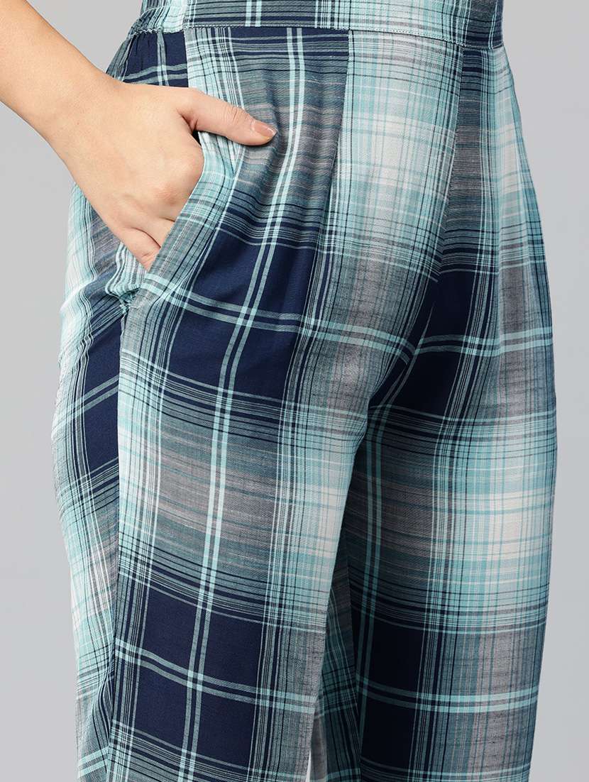women checks top and trouser co-ord set - 21547547 -  Standard Image - 4