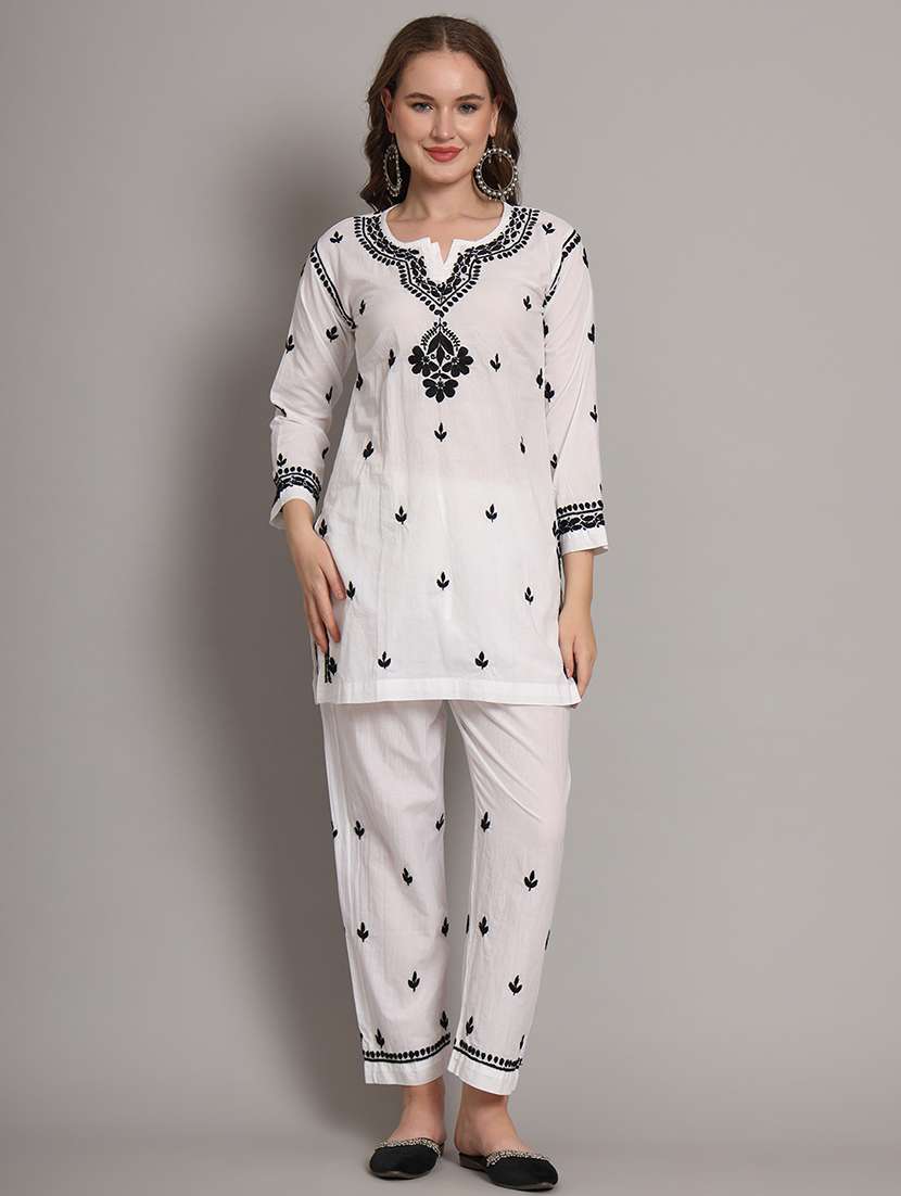women embroidered kurta & pant ethnic co-ord set