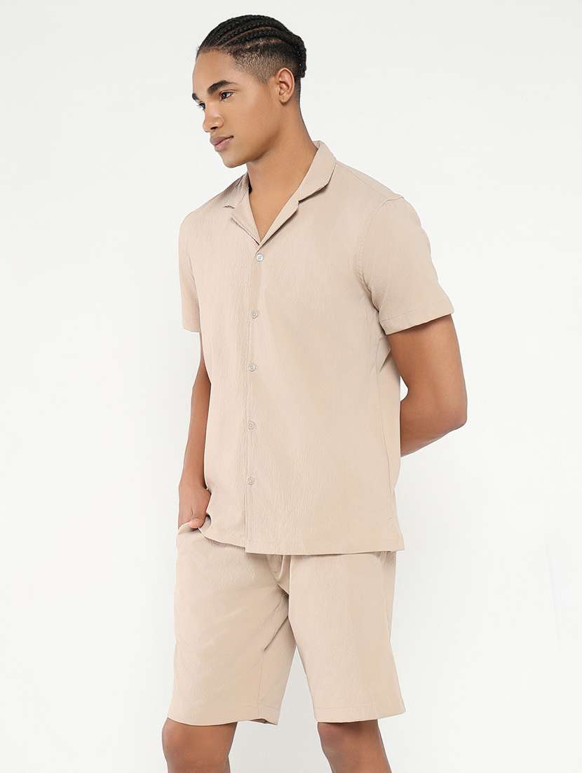 men solid shirt and short co-ord set - 21550166 - Standard Image - 1