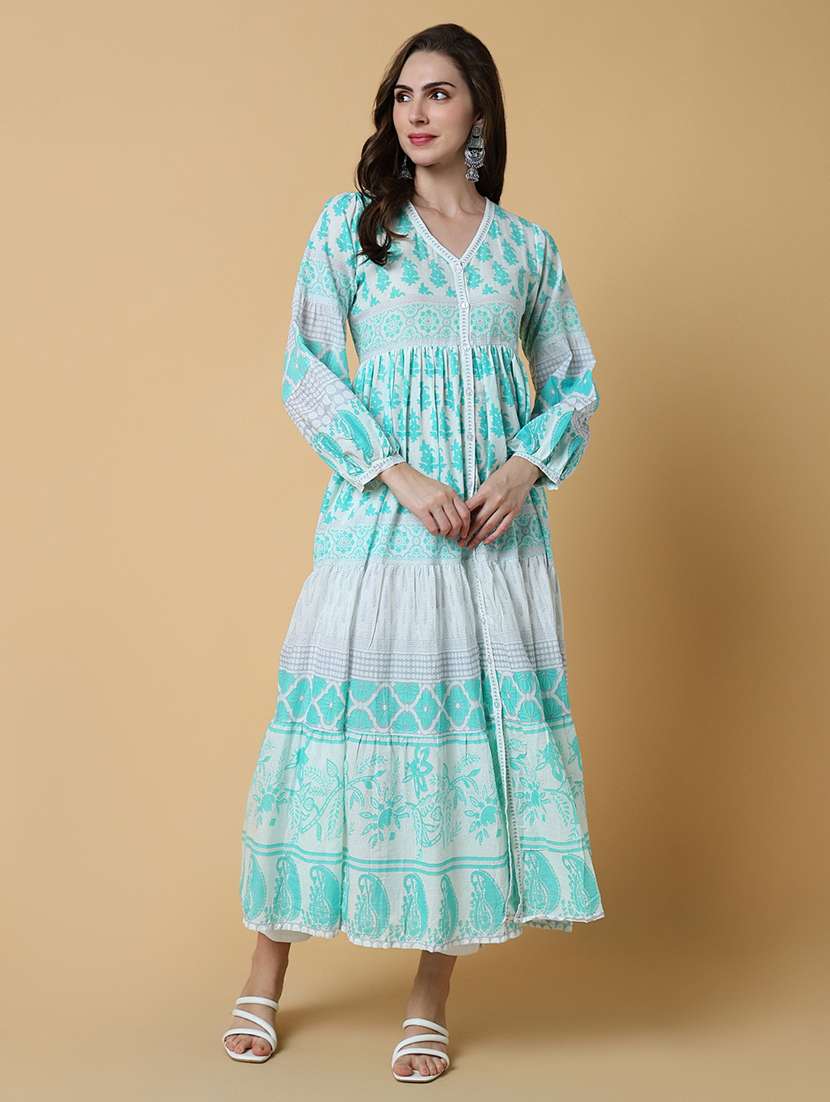 women printed v-neck tiered kurta 