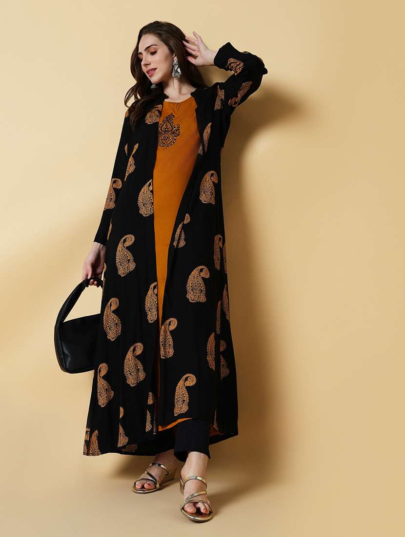 women round neck a-line kurta with printed jacket  - 21550253 -  Standard Image - 4