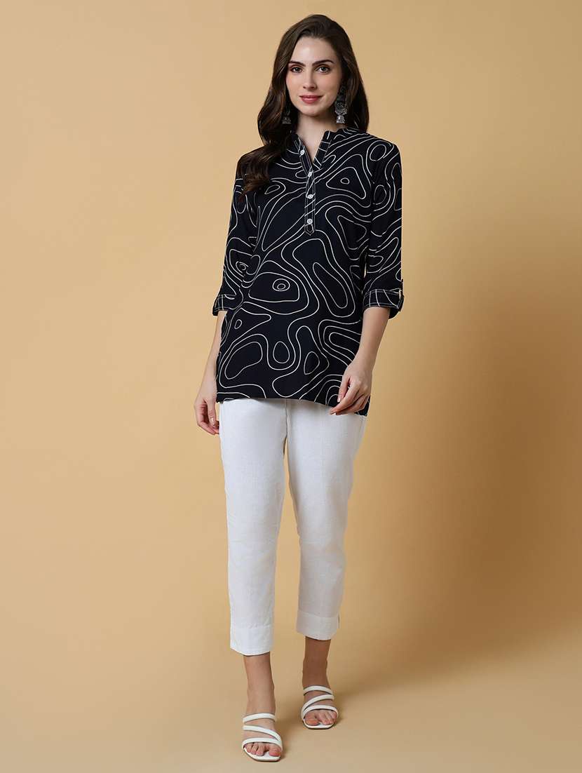 women black abstract printed straight kurti - 21550265 -  Standard Image - 4