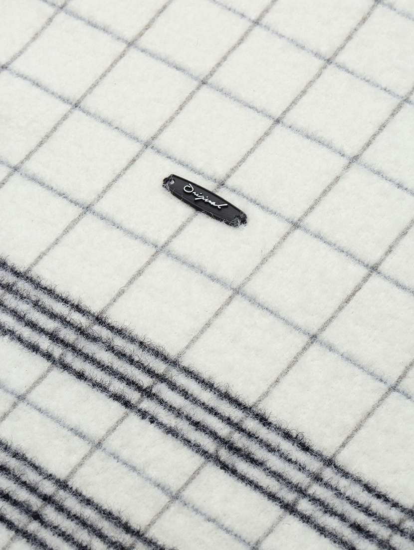 men round neck long sleeve pullover - 21550282 -  Standard Image - 6