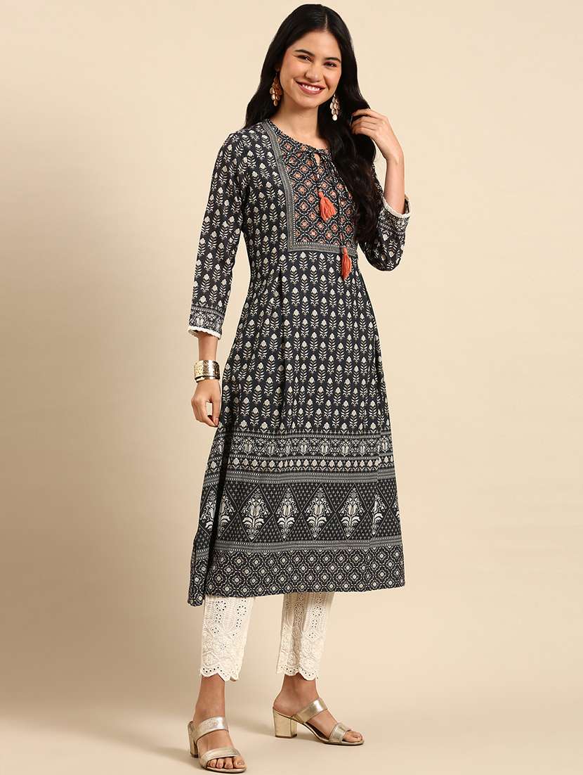 women printed tie-up neck kurta pant set - 21550288 -  Standard Image - 1