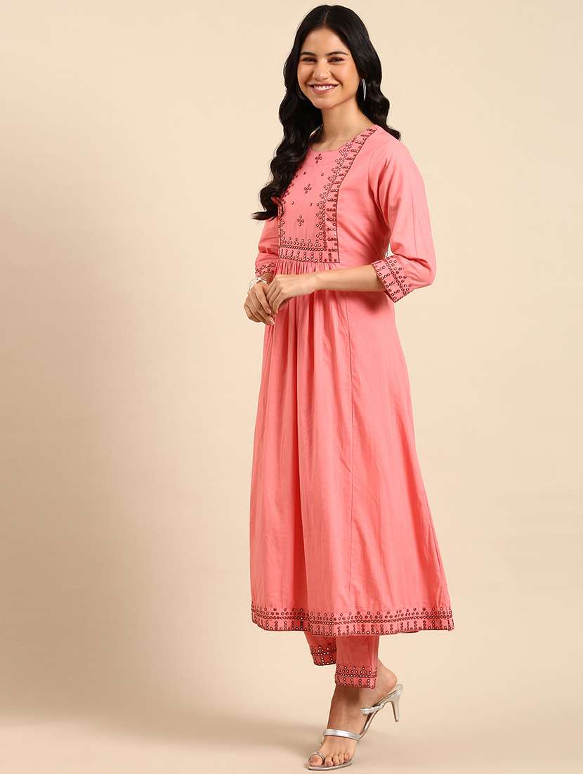 women mirror work kurta pant set with dupatta - 21550298 -  Standard Image - 1